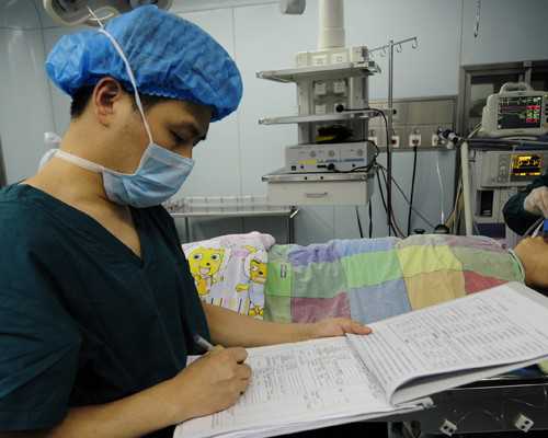 代妈试管婴儿费用解析与医保报销指南